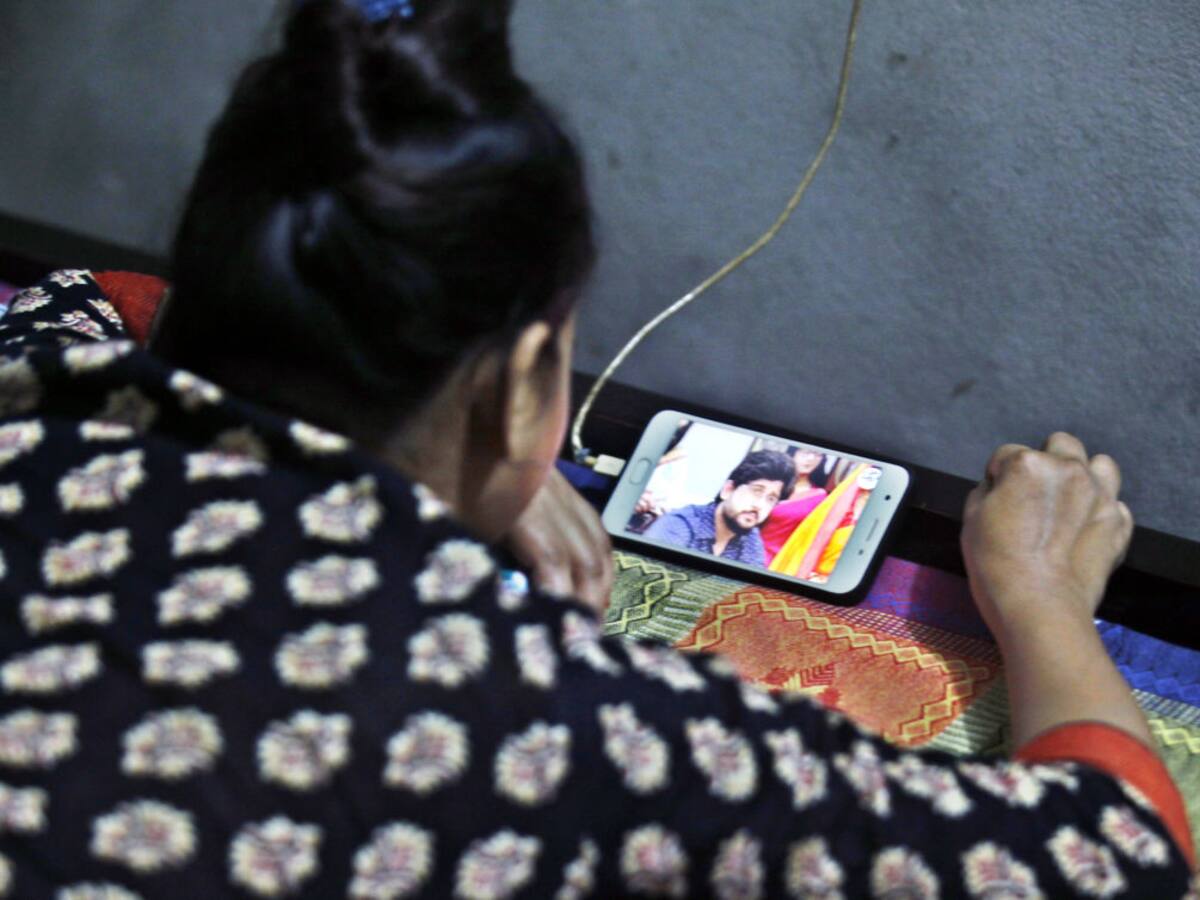 Bangladés retiró parcialmente el bloqueo de internet impuesto por las protestas