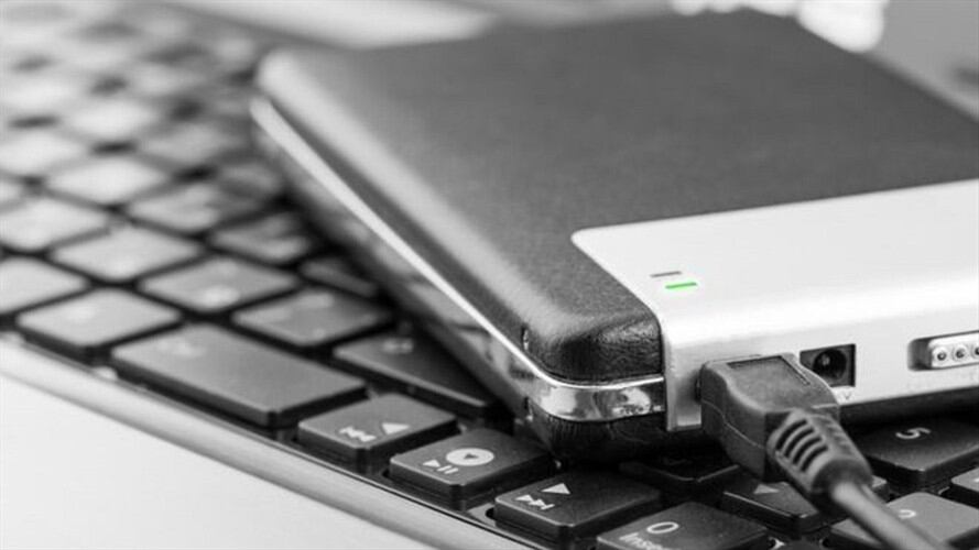 El gran desafío de la tecnología es encontrar sistemas de almacenamiento de gran capacidad y velocidad.. Foto: BBC Mundo