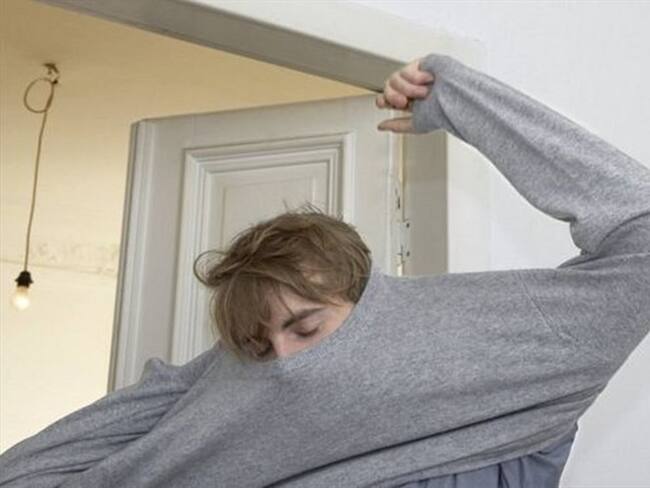 Te levantas por la mañana, te bañas y te vistes.... Foto: BBC Mundo