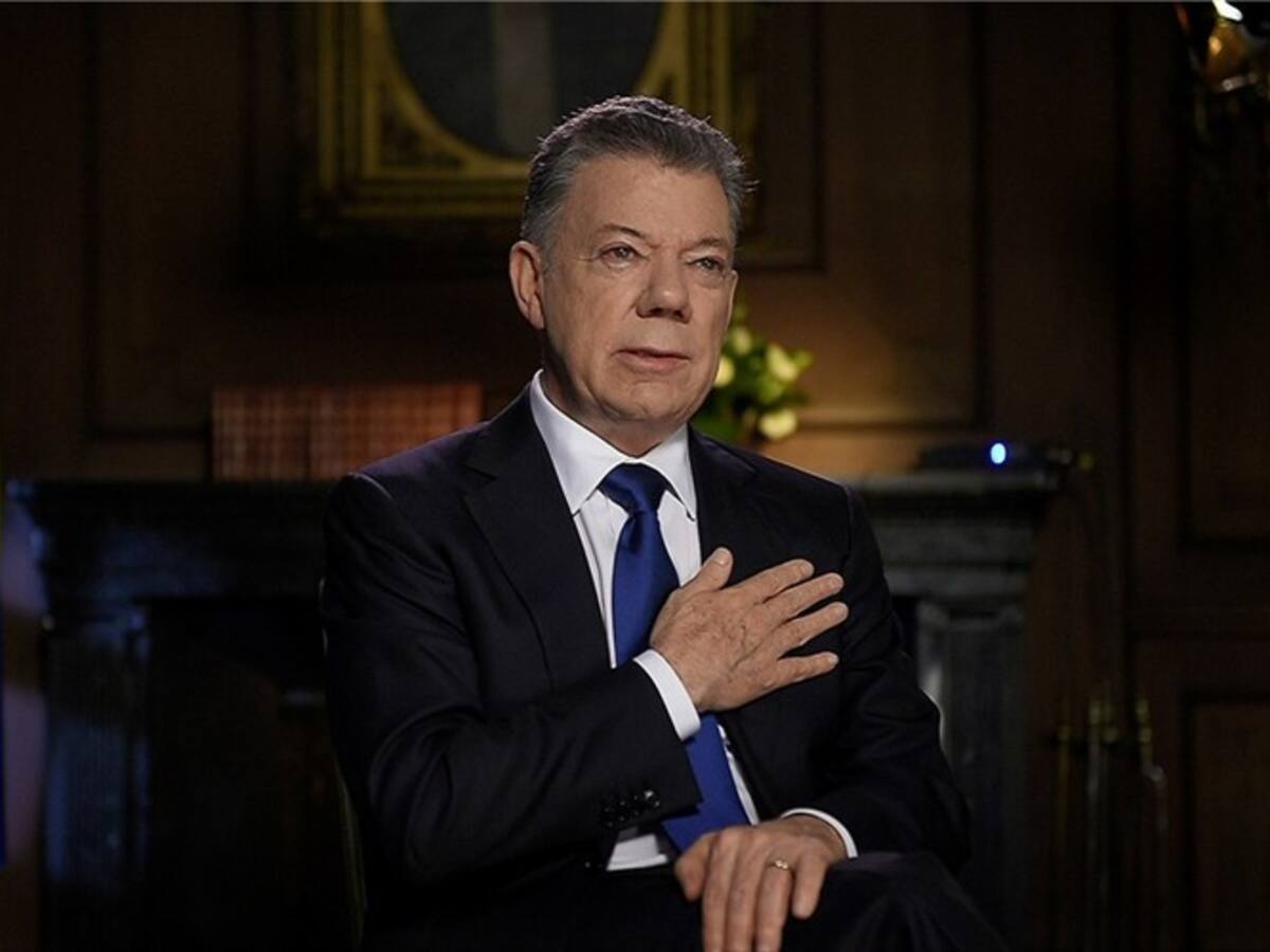 Fiscalía pide al CNE investigar dinero de la segunda vuelta presidencial de Santos