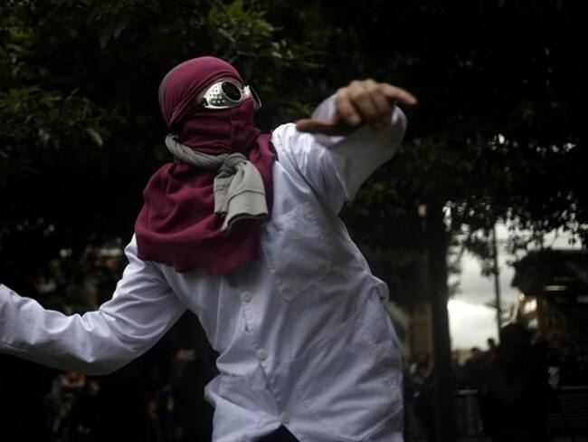 ¿Qué opina sobre la propuesta que busca regular la protesta social en el país?. Foto: Colprensa