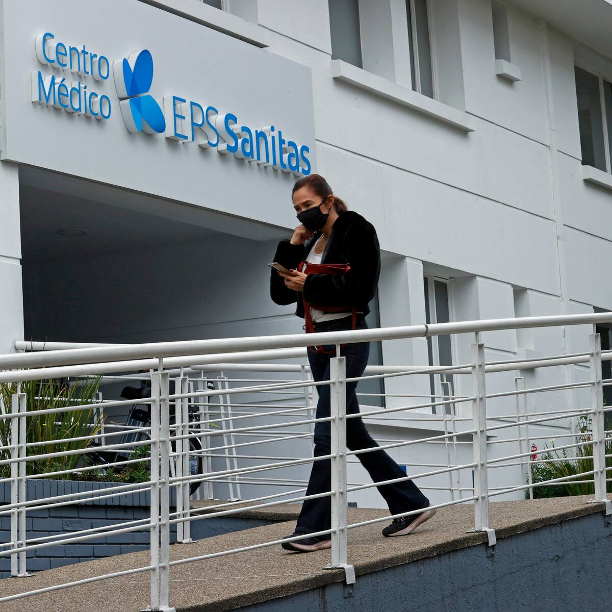 EPS Sanitas enfrenta críticas por fallos en el nuevo modelo de distribución de medicamento