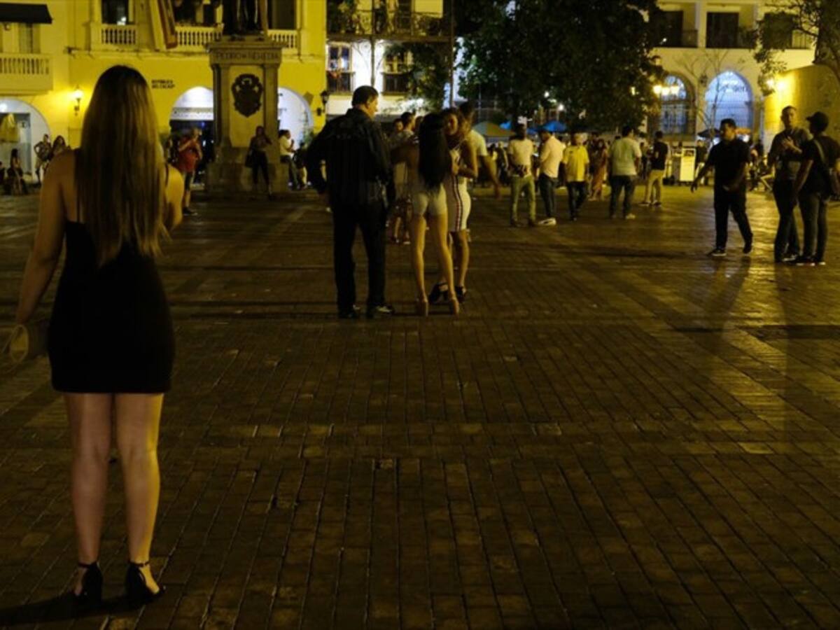 La agonía del encierro para las trabajadoras sexuales en Colombia
