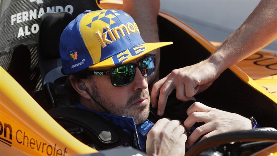 El piloto español, Fernando Alonso, se golpeó tres veces durante su ensayo. Foto: Associated Press - AP