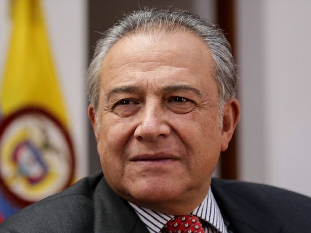 No soy quién juzgue por qué firmó no una, sino dos veces el acuerdo: Naranjo a Mora