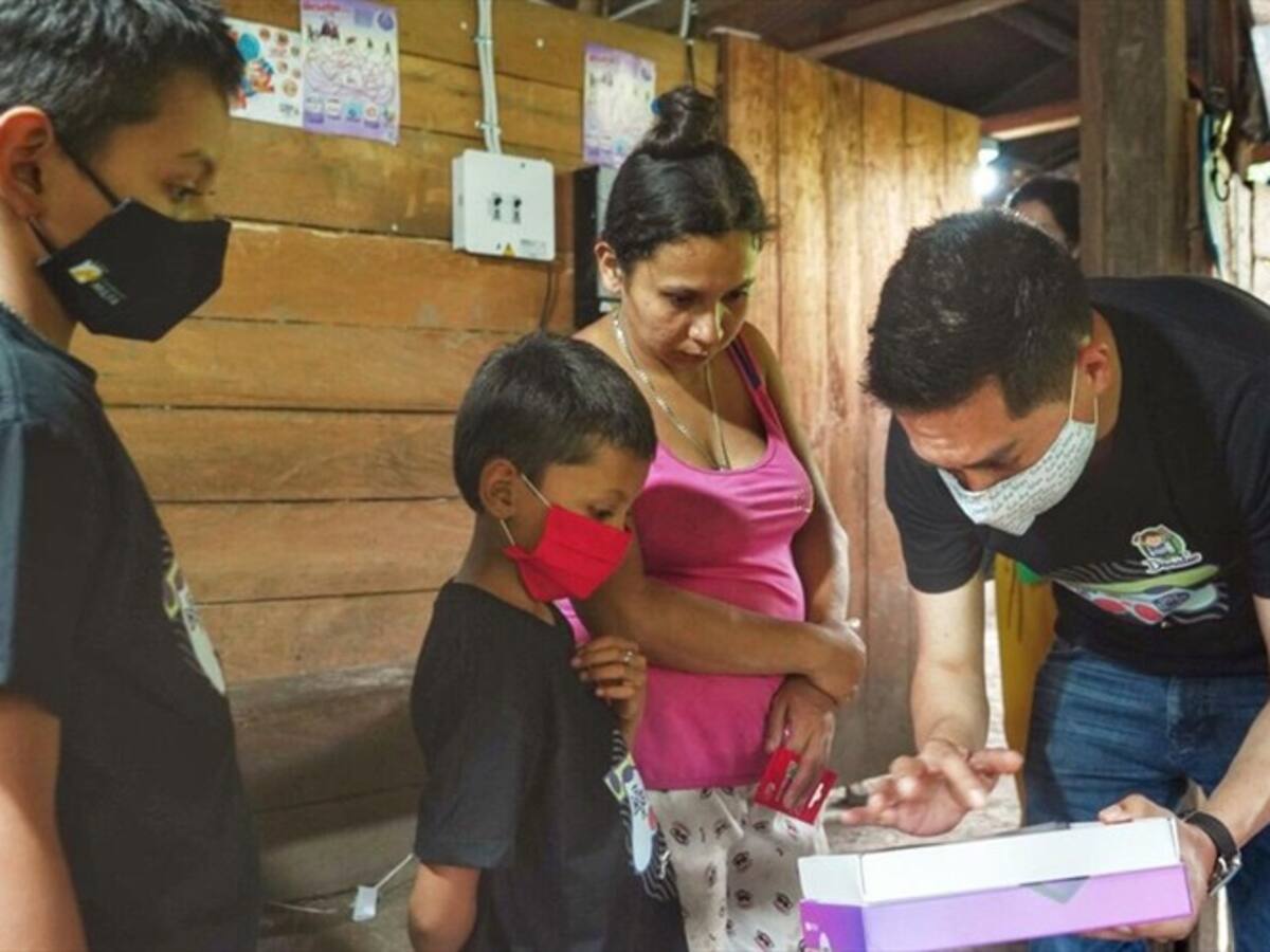Donación de equipos de cómputo, llegan a más de 100 familias de bajos recursos en Boyacá