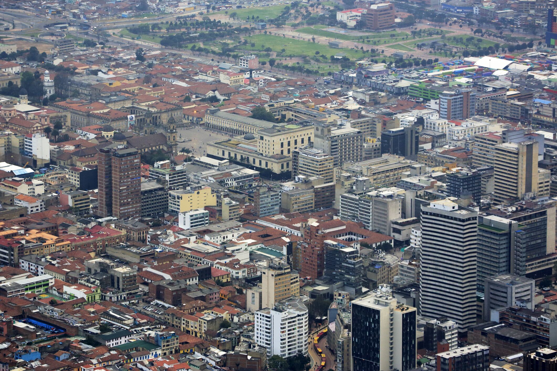 Imagen de referencia de edificios en Bogotá. Foto: Getty Images.