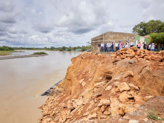 Dos barrios están en alto riesgo por erosión en el río Sinú en Tierralta, Córdoba. Foto: Defensoría del Pueblo. 