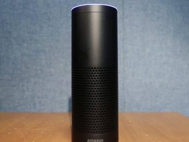La imagen muestra el altavoz Echo de Amazon, que responde a órdenes de voz. . Foto: Associated Press - AP
