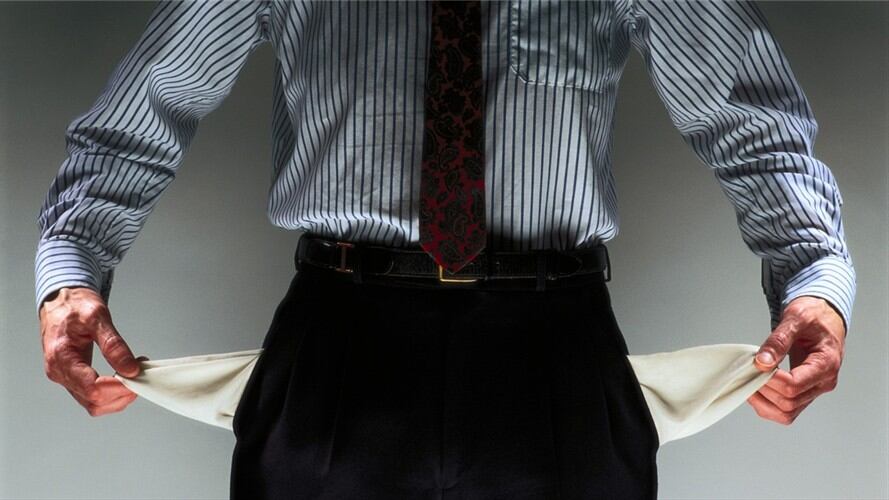 Si usted ha incumplido con sus obligaciones financieras, su nombre y comportamiento financiero pueden aparecer reportados en las centrales de riesgo. Foto: Getty Images / ROMILLY LOCKYER