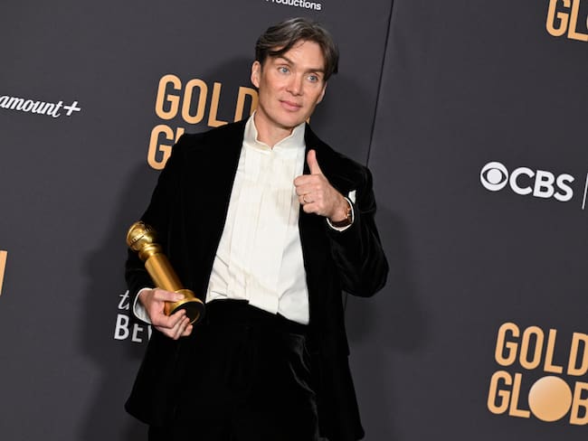 Cillian Murphy con el Globo de Oro 2024 | Foto: GettyImages
