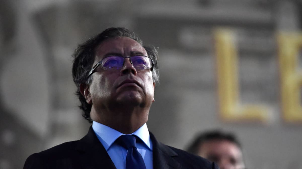 Petro cuestiona los compromisos de paz del Clan del Golfo