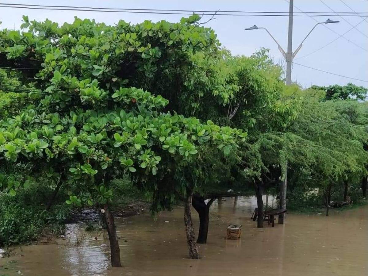 Registran emergencia por inundaciones en el sector de ‘Las Canteras’ en Barranquilla