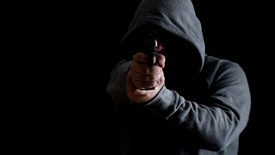 La víctima fue identificada como el patrullero Julián Vargas Redondo. Foto: Getty Images