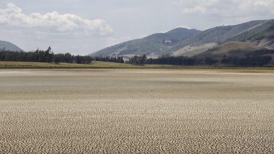 Buscan salvar la laguna de Suesca. Foto: Colprensa