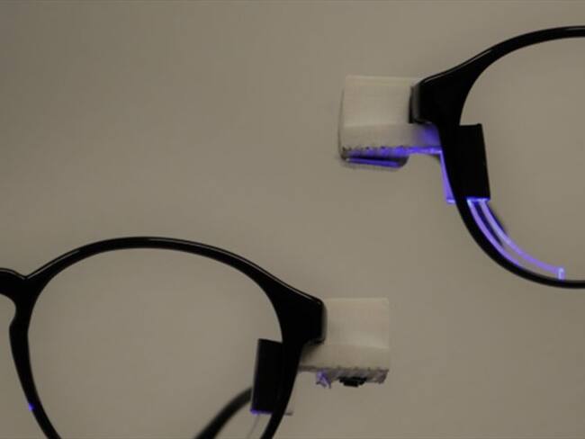 Las gafas que detectan el sonido. Foto: Bang Media