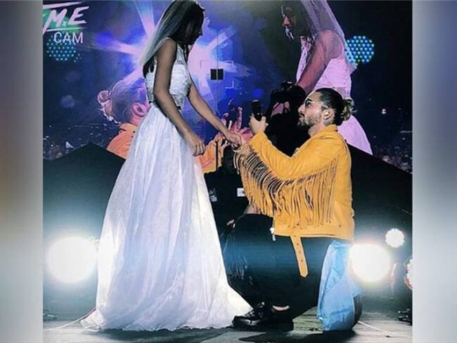 Maluma &quot;se casó&quot; con una fan en pleno concierto en Argentina. Foto: Instagram