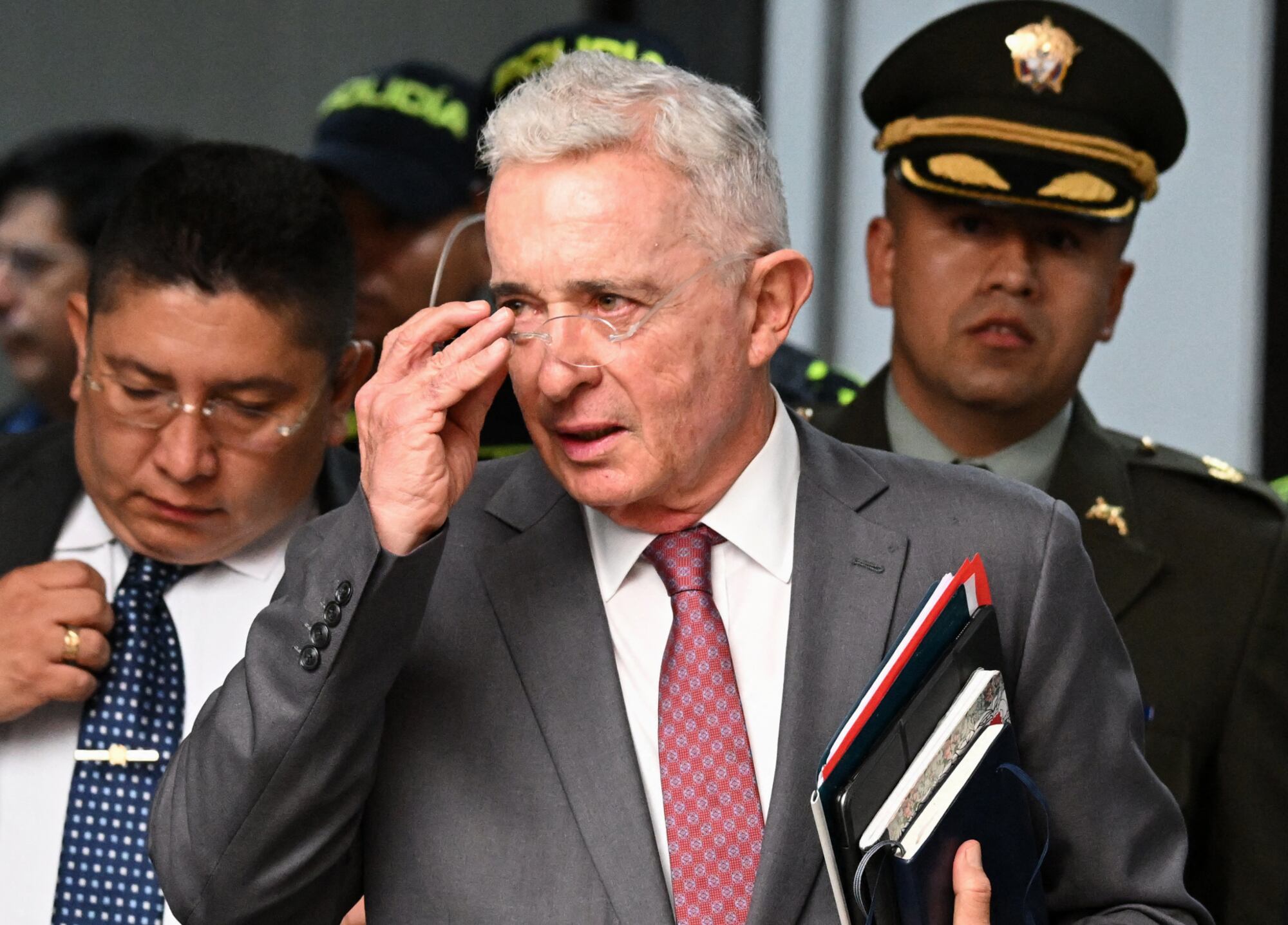 Al Oído | Uribe condenado: pirámide invertida de valores y desequilibrio