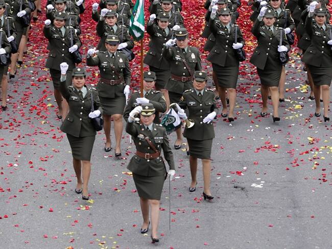 No por ser mujer no podré hacer las cosas: Tatiana Barbosa, primera técnico en avión ATR