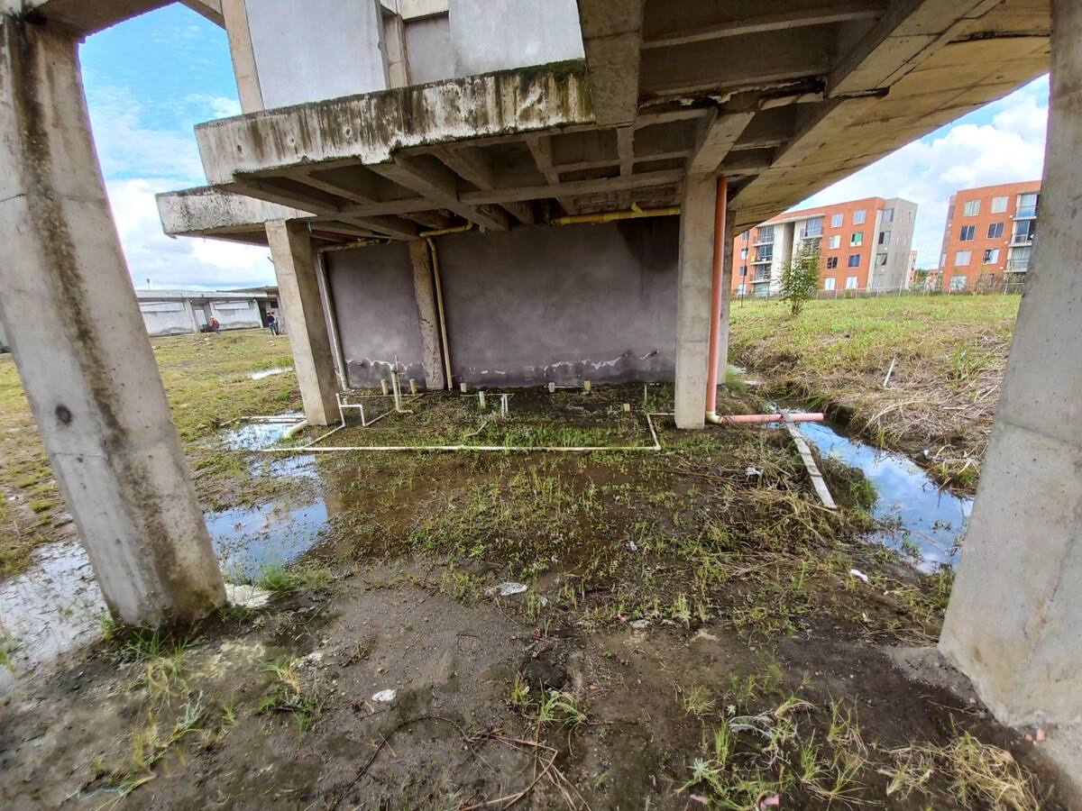 Obras de megacolegios en Ibagué están a punto de convertirse en elefantes blancos