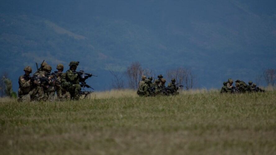 Las fuerzas militares capturaron en la vereda el Silencio del municipio de Mapiripán, Meta, a seis presuntos integrantes del Grupo Armado Organizado residual Primero. Foto: Getty Images
