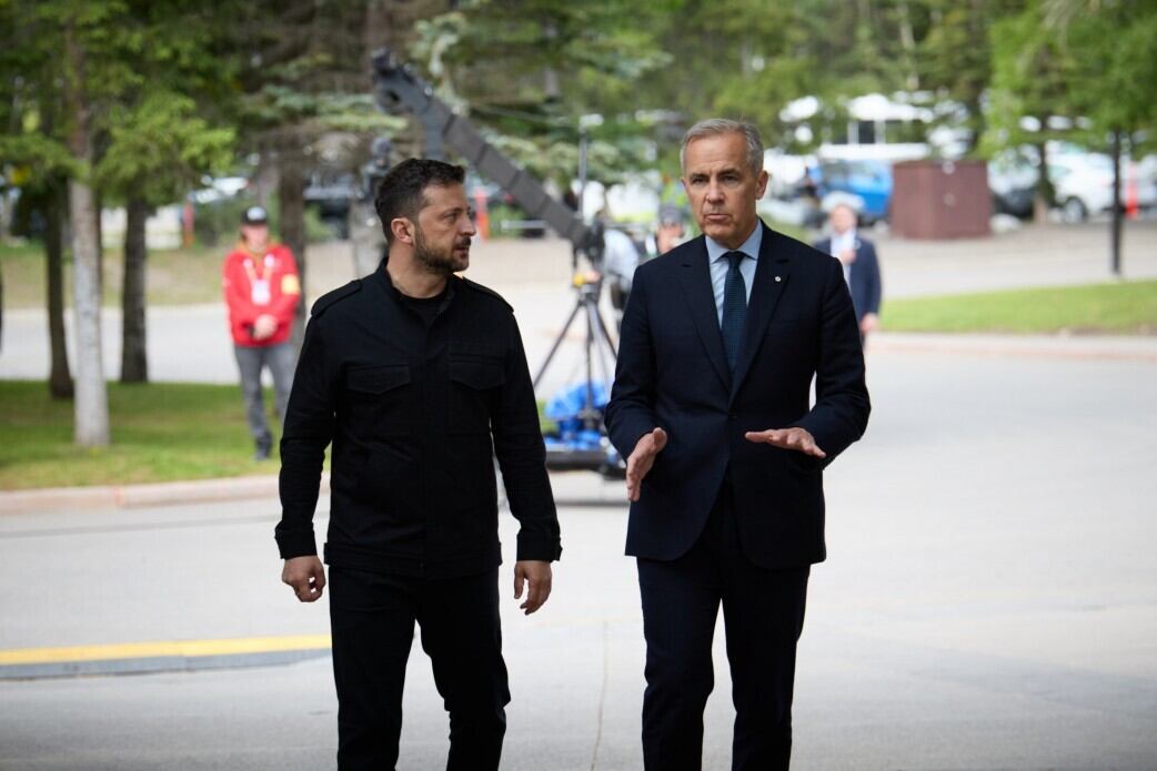 Volodimir Zelenski y Mark Carney. Foto: Ukrainain Presidency / Handout/Anadolu via Getty Images