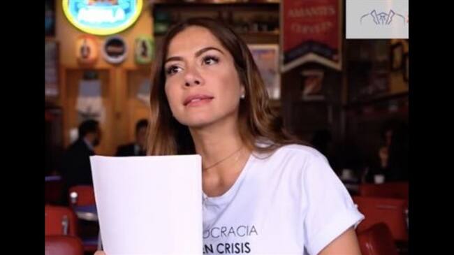 La asesora del gobernador Carlos Caicedo, Catherine Juvinao, desmintió irregularidades en su contrato. Foto: @CathyJuvinao en Twitter