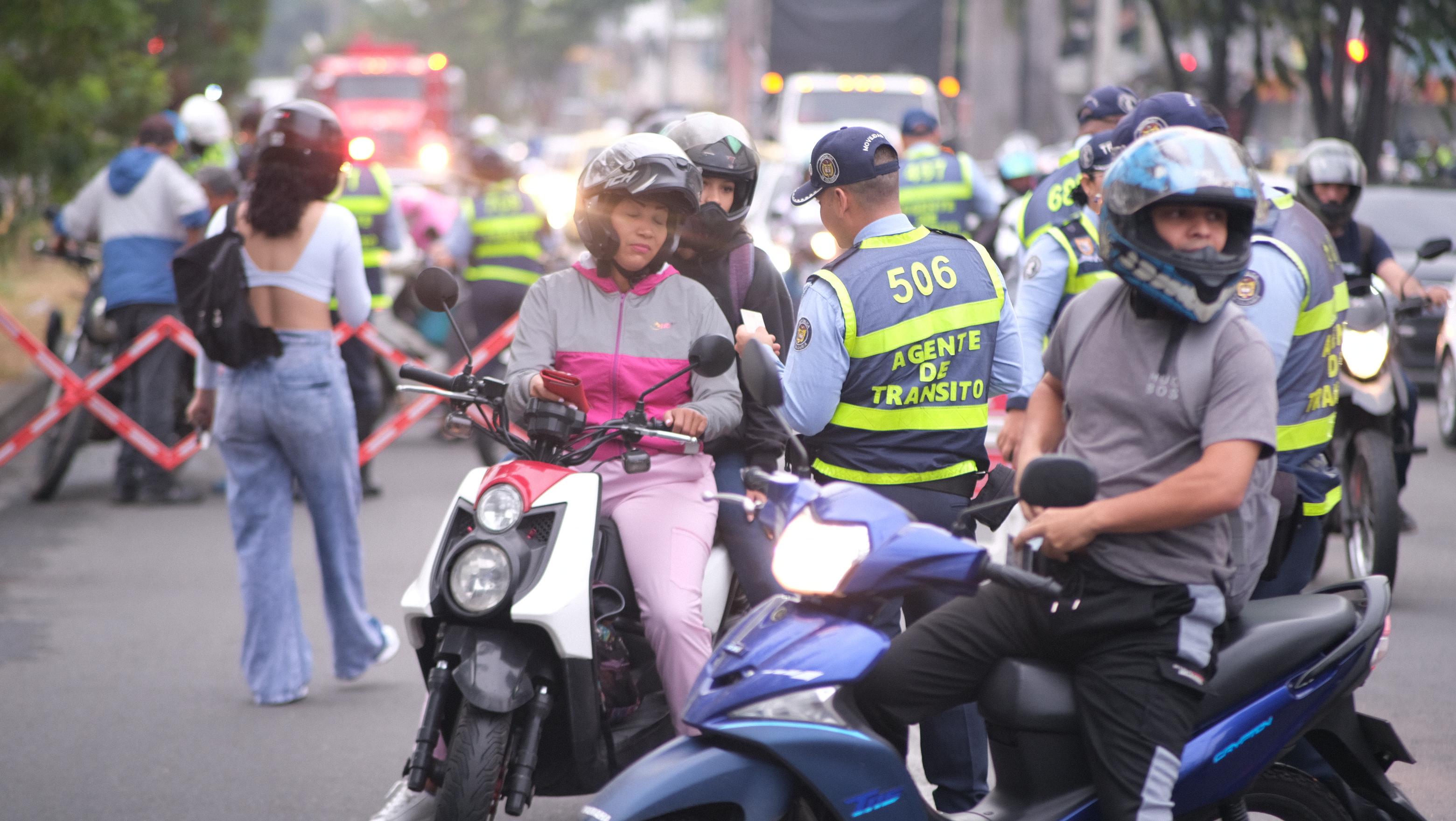 El secretario de Movilidad, Gustavo Orozco, señaló que no existen cuotas de comparendos y negó los señalamientos realizados por el sindicato. Foto: Secretaría de Movilidad.