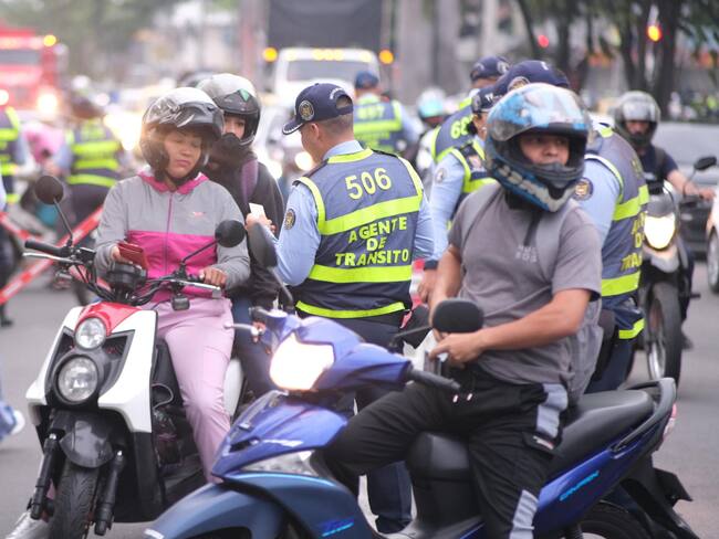 El secretario de Movilidad, Gustavo Orozco, señaló que no existen cuotas de comparendos y negó los señalamientos realizados por el sindicato. Foto: Secretaría de Movilidad.