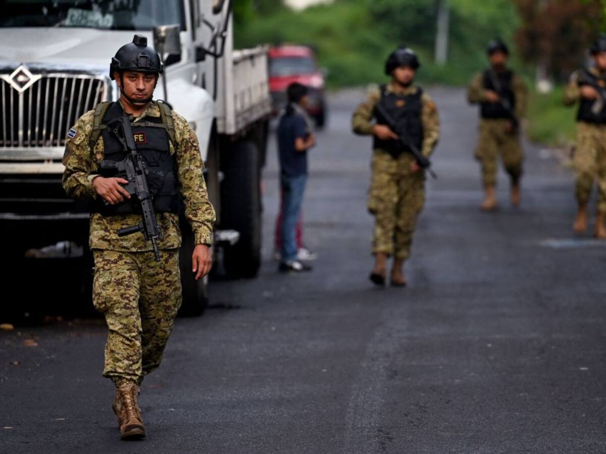 Más de 280 colombianos han salido de El Salvador