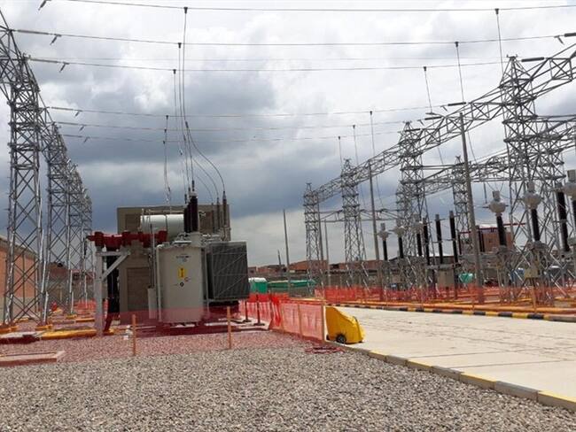 Juan Ricardo Ortega, presidente del Grupo de Energía de Bogotá, explicó en Sigue La W cuál es el acuerdo para dirimir el pleito empresarial. . Foto: Colprensa - Camila Díaz