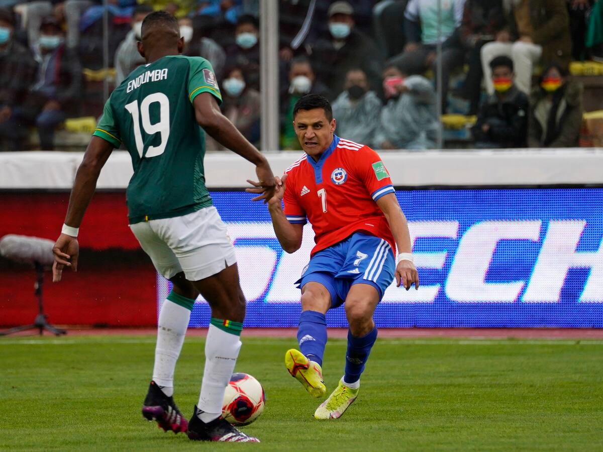 ¿Complicidad del arquero? Golazo de Alexis Sánchez con Chile ante Bolivia