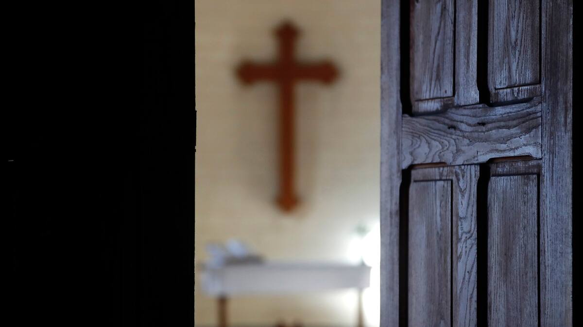 Denuncian que iglesia realiza terapias de “conversión” contra comunidad LGBTI