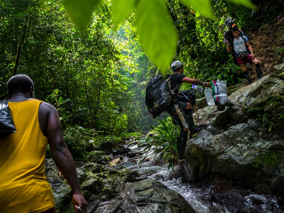 Alertan sobre nueva ruta migratoria que deja a migrantes varados en el Chocó