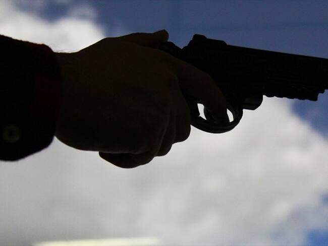 Hostigamiento a la Policía en Jamundí. Foto: Colprensa