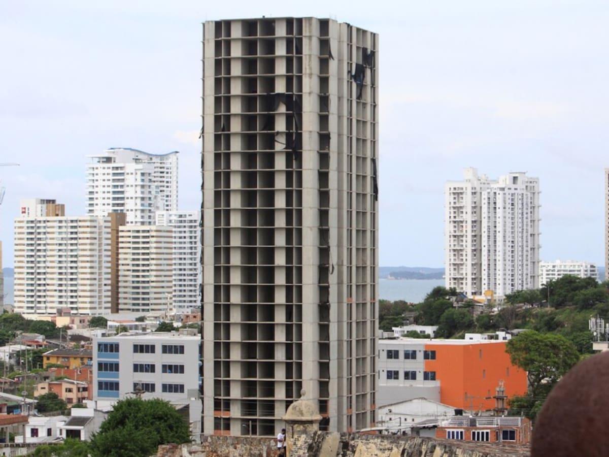 Adjudican contrato de consultoría para demoler el edificio Aquarela