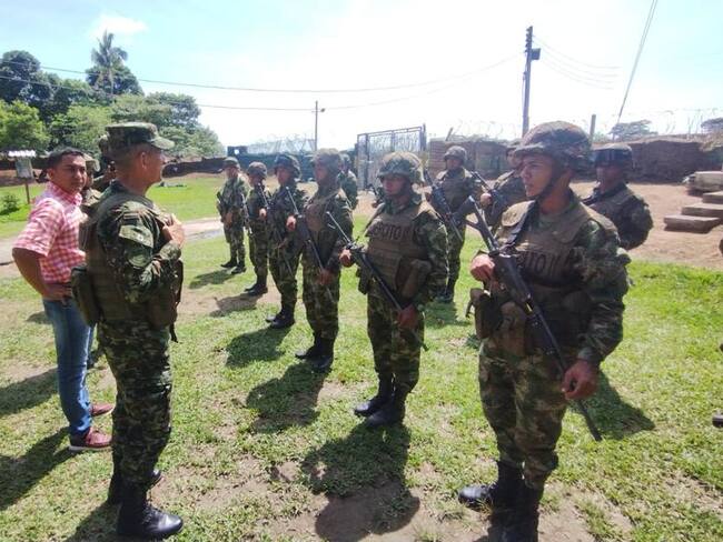 Refuerzan seguridad tras panfletos amenazantes en Arauca. Foto: Ejército.