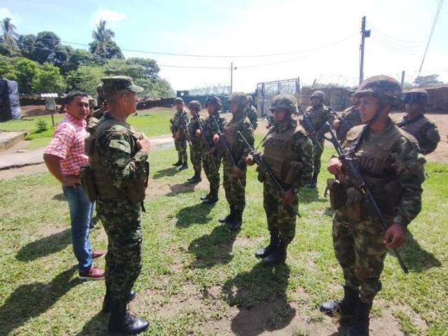Refuerzan seguridad tras panfletos amenazantes en Arauca. Foto: Ejército.
