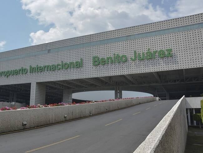 La Comisión Nacional de Derechos Humanos de México abrirá una oficina en el área de migración del Aeropuerto Benito Juárez. Foto: Getty Images / MEDIOS Y MEDIA