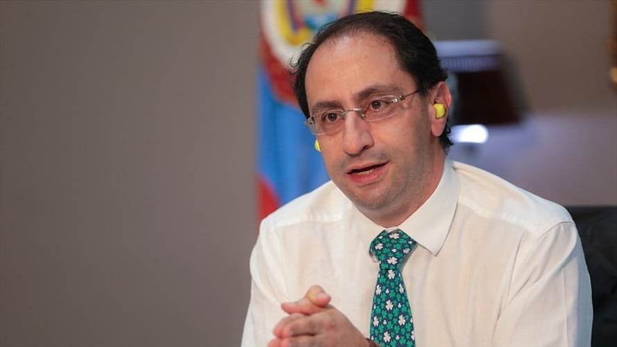 José Manuel Restrepo, ministro de Hacienda, advirtió que faltan por recuperar 1,1 millones de empleos. Foto: Colprensa