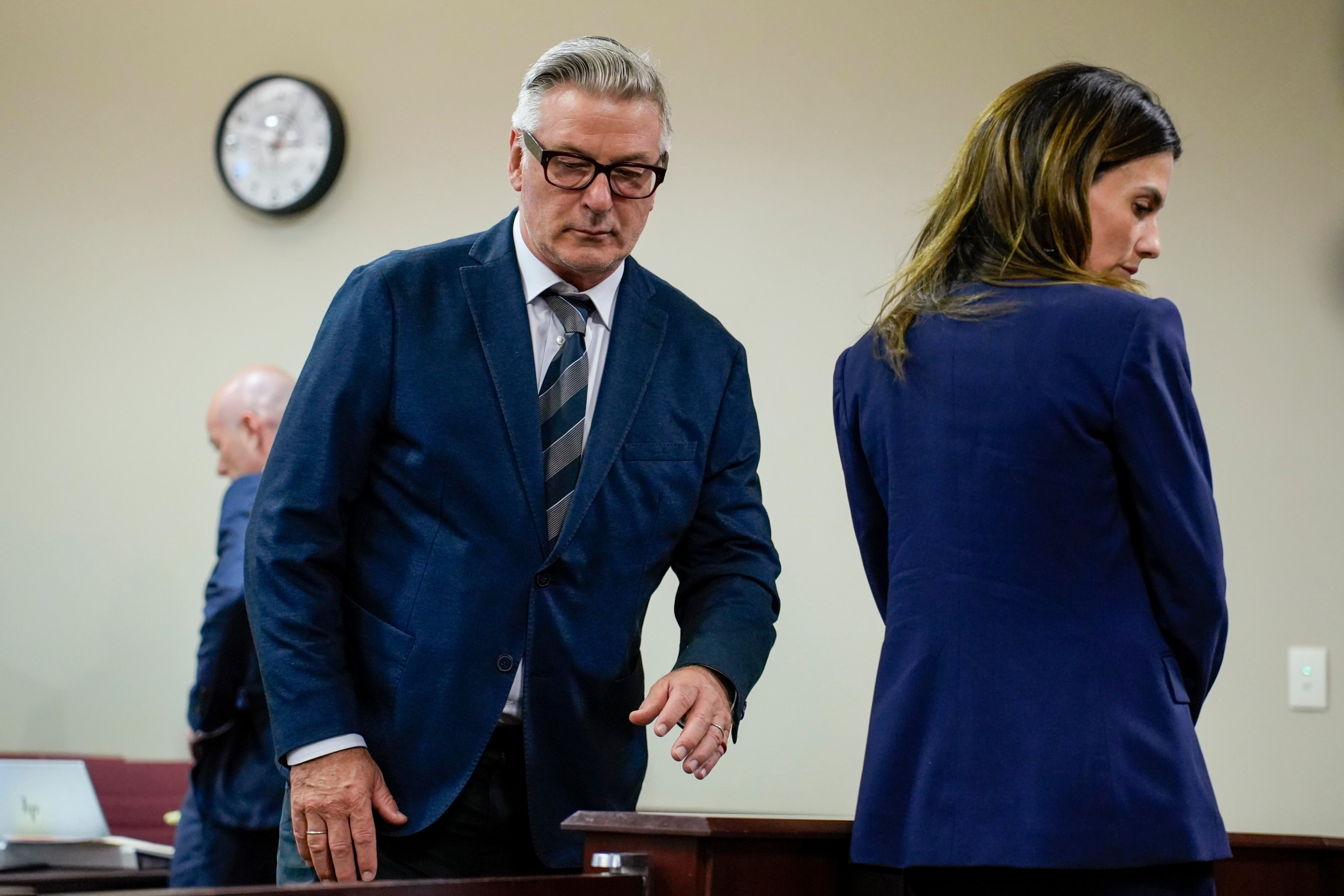Actor Alec Baldwin y su esposa Hilaria. Foto: EFE/EPA/RAMSAY DE GIVE / POOL