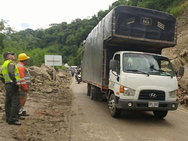 Habilitan vía Manizales- Medellín tras derrumbe