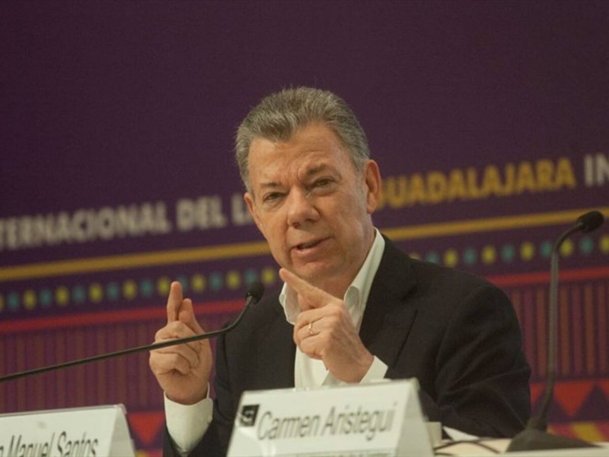 El Estado tiene que cumplir, pero ustedes también: Santos a Rodrigo Londoño