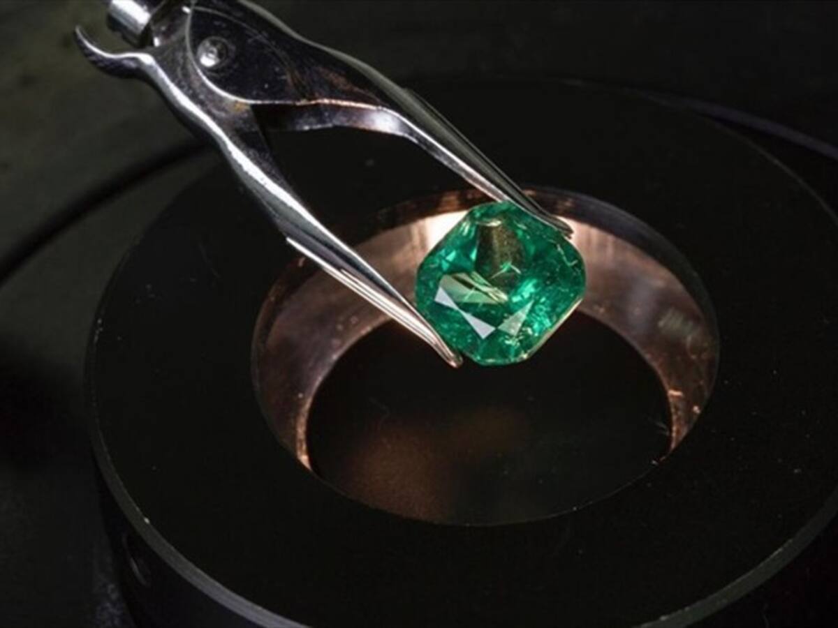 Por coronavirus caída del 50% en las exportaciones de esmeraldas