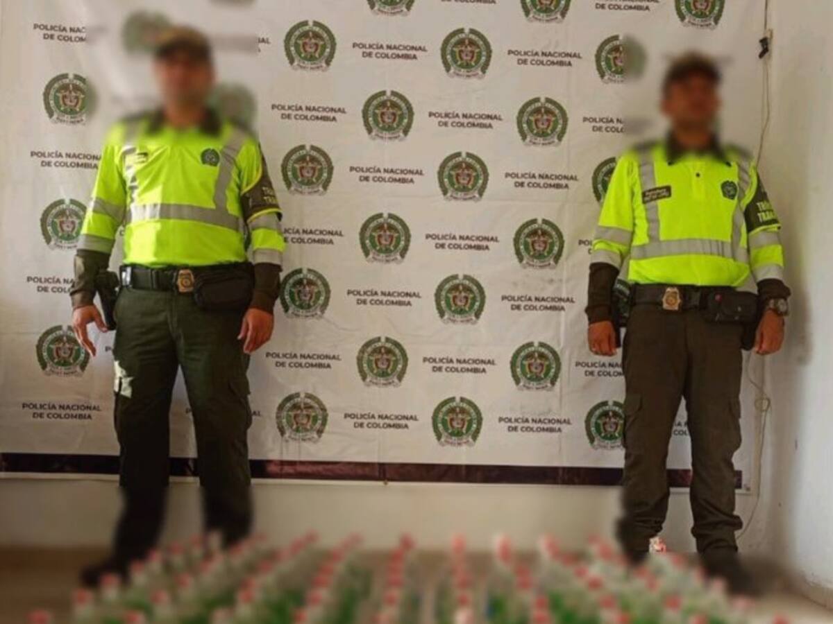 Policía del Magdalena incautó 57 botellas de licor adulterado
