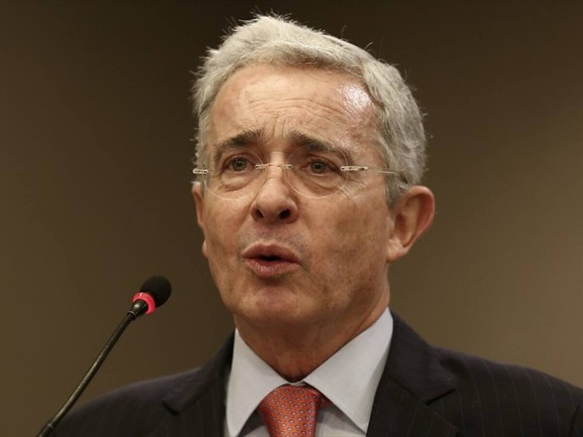 No celebro muertes: Álvaro Uribe