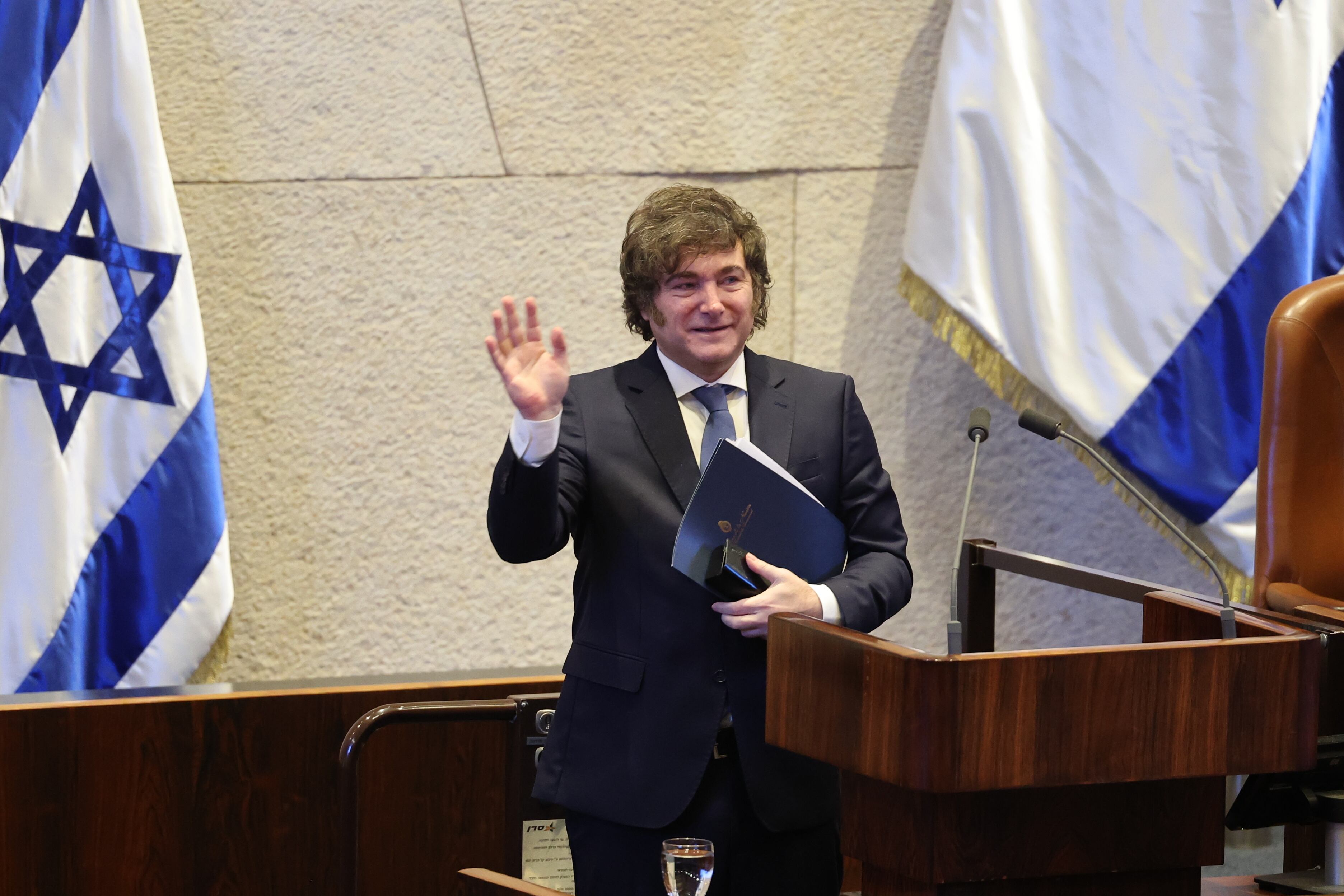 Javier Milei. Foto: EFE/EPA/ABIR SULTAN