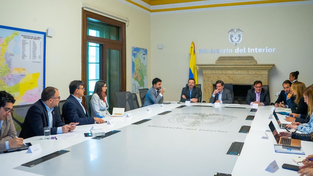Galán y el MinInterior se reunieron para analizar las reglas de juego de la Ley de Competencias