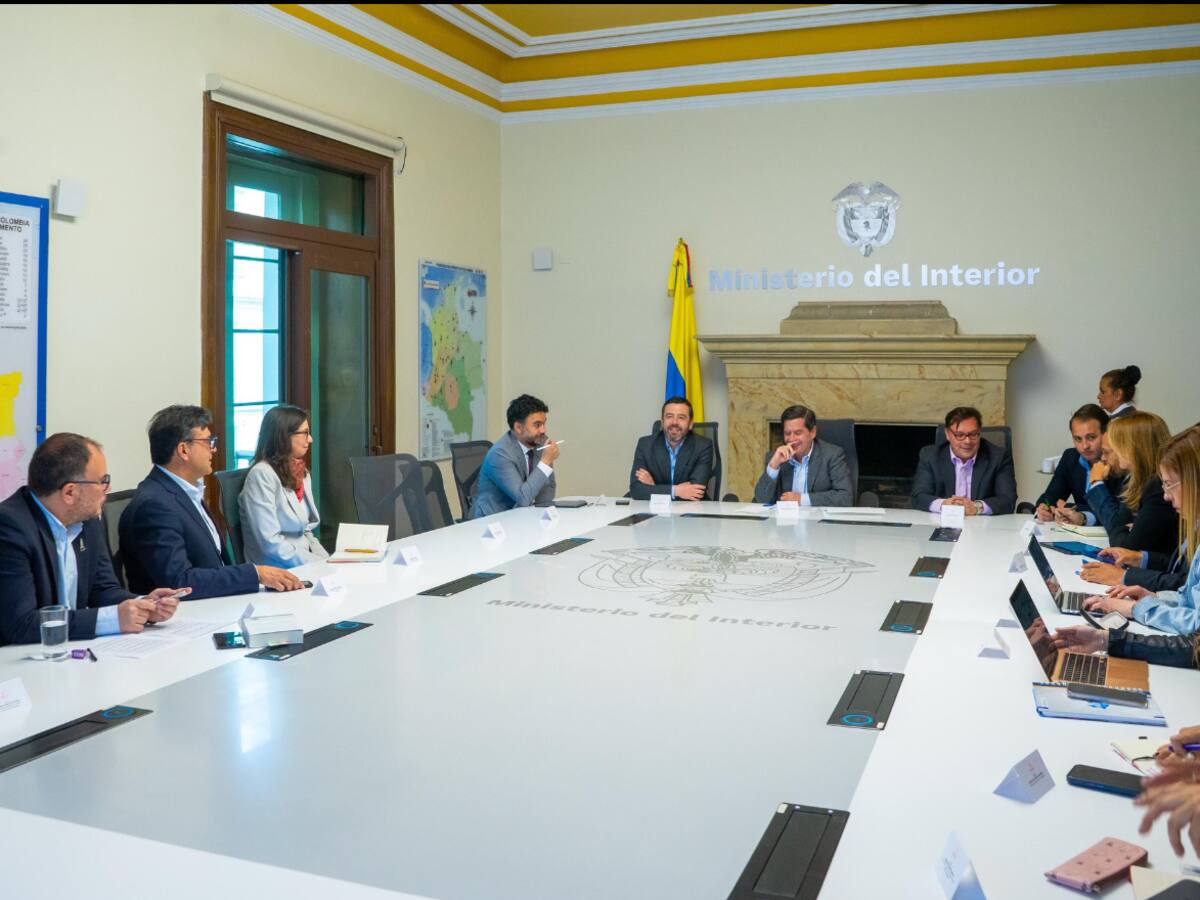 Galán y el MinInterior se reunieron para analizar las reglas de juego de la Ley de Competencias