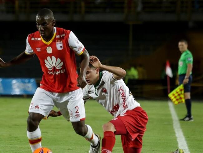 Defensor de Independiente Santa Fe Dairon Mosquera. Foto: Colprensa - Diego Pineda